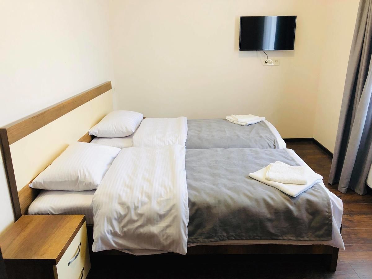 Отель HOTEL BERN Sachʼkhere-41
