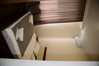 Отель HOTEL BERN Sachʼkhere Бюджетный двухместный номер с 1 кроватью-1